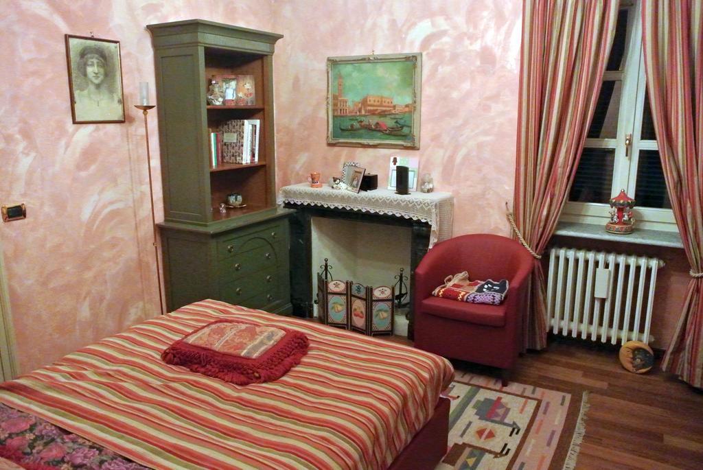 Piossasco Villa Mirano Bed & Breakfast الغرفة الصورة
