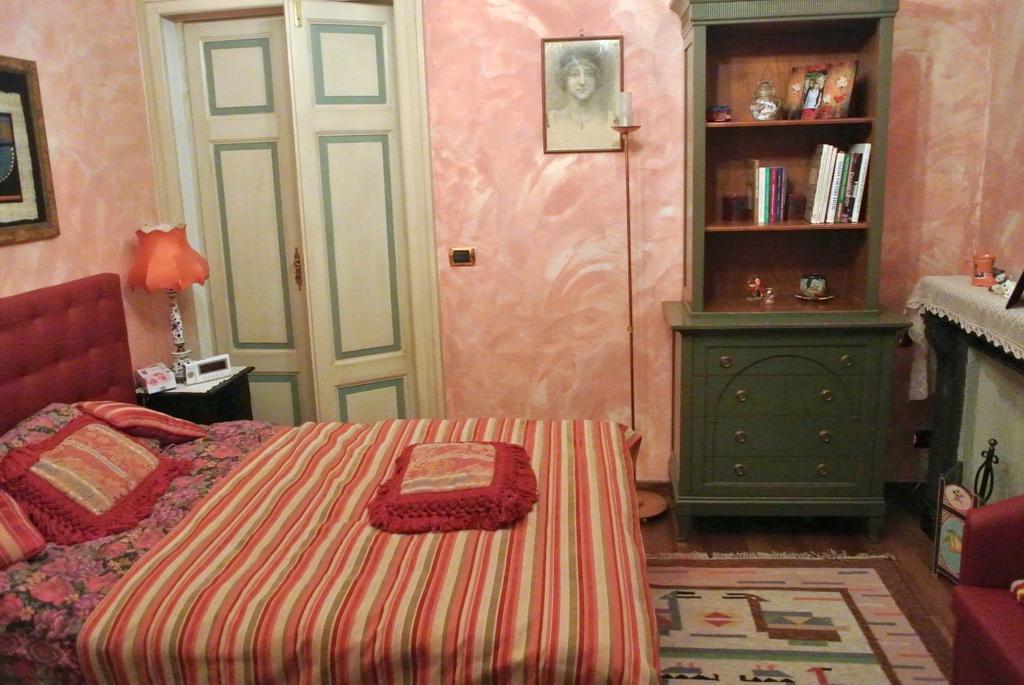 Piossasco Villa Mirano Bed & Breakfast الغرفة الصورة